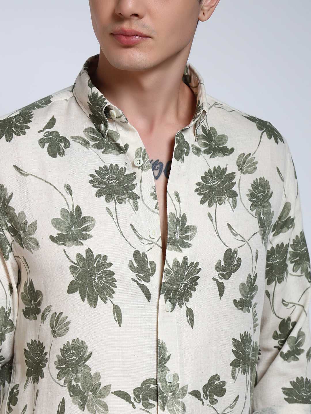 Cream & Green Printed Slim Fit Linen Cotton Cotton Shirt