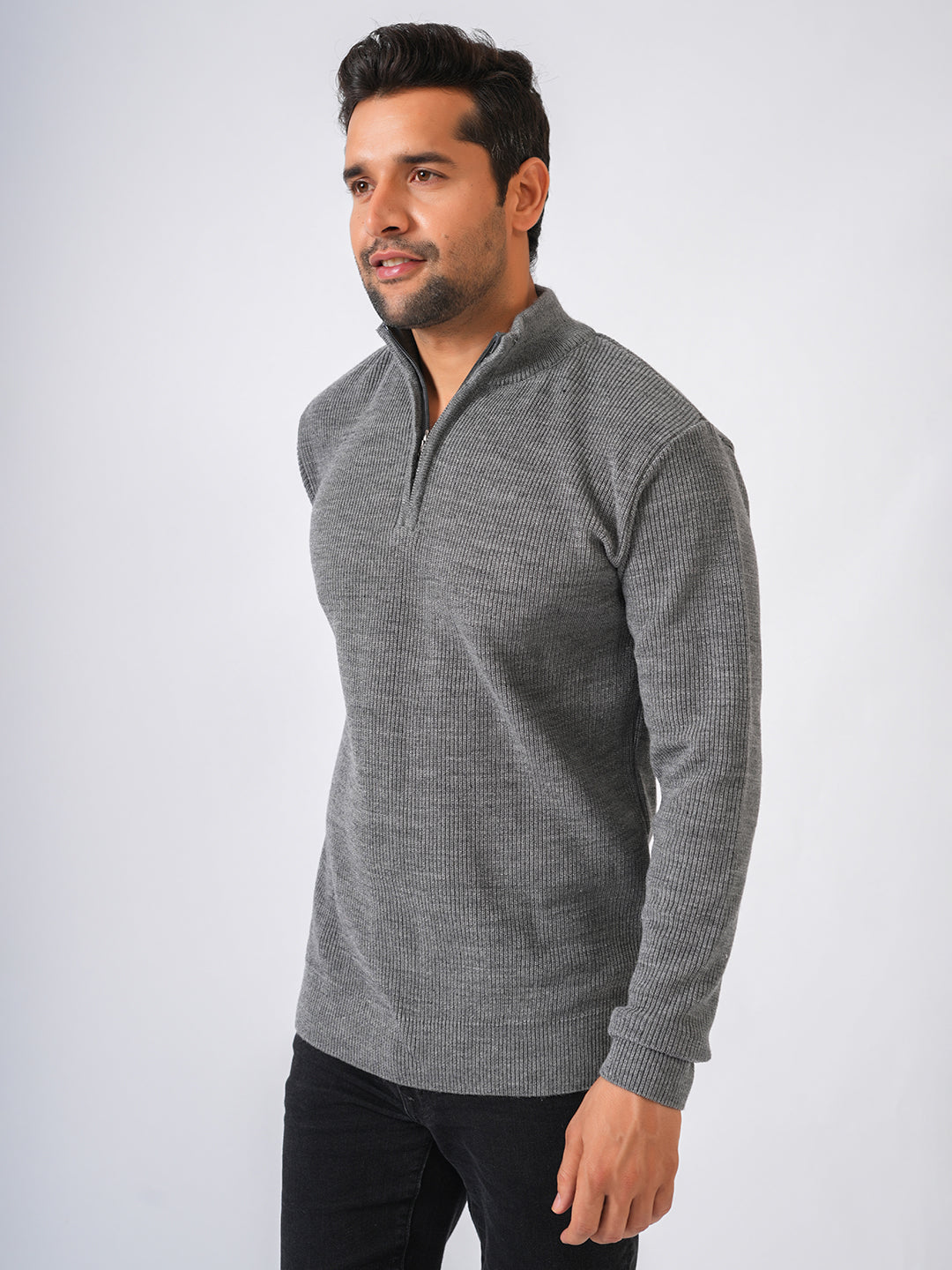 Grey Solid Ribbed Zip-Top Pullover-Sweater